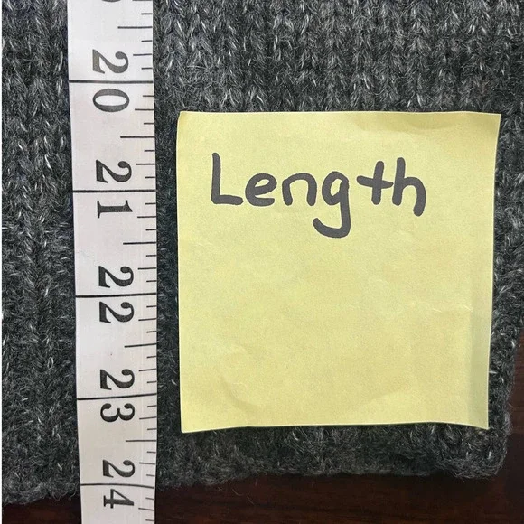 Urban Outfitter Lumiere Crewneck Color Block Sweater SZ Small and Large - Picture 11 of 14